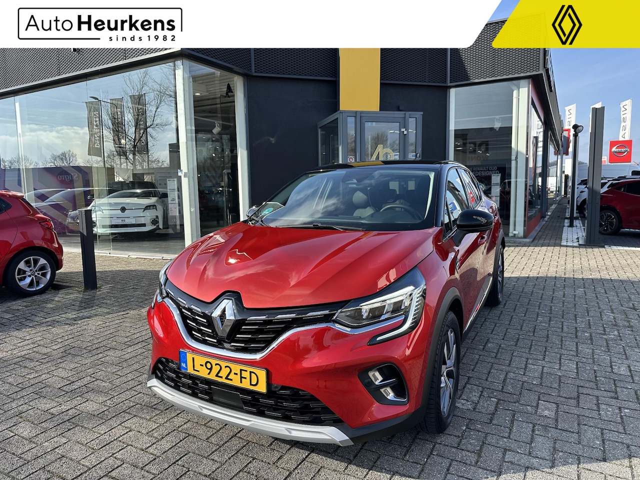 Renault Captur - TCe 90 Intens l Origineel NL l 1e-Eigenaar l Vierseizoenenbanden - AutoWereld.nl