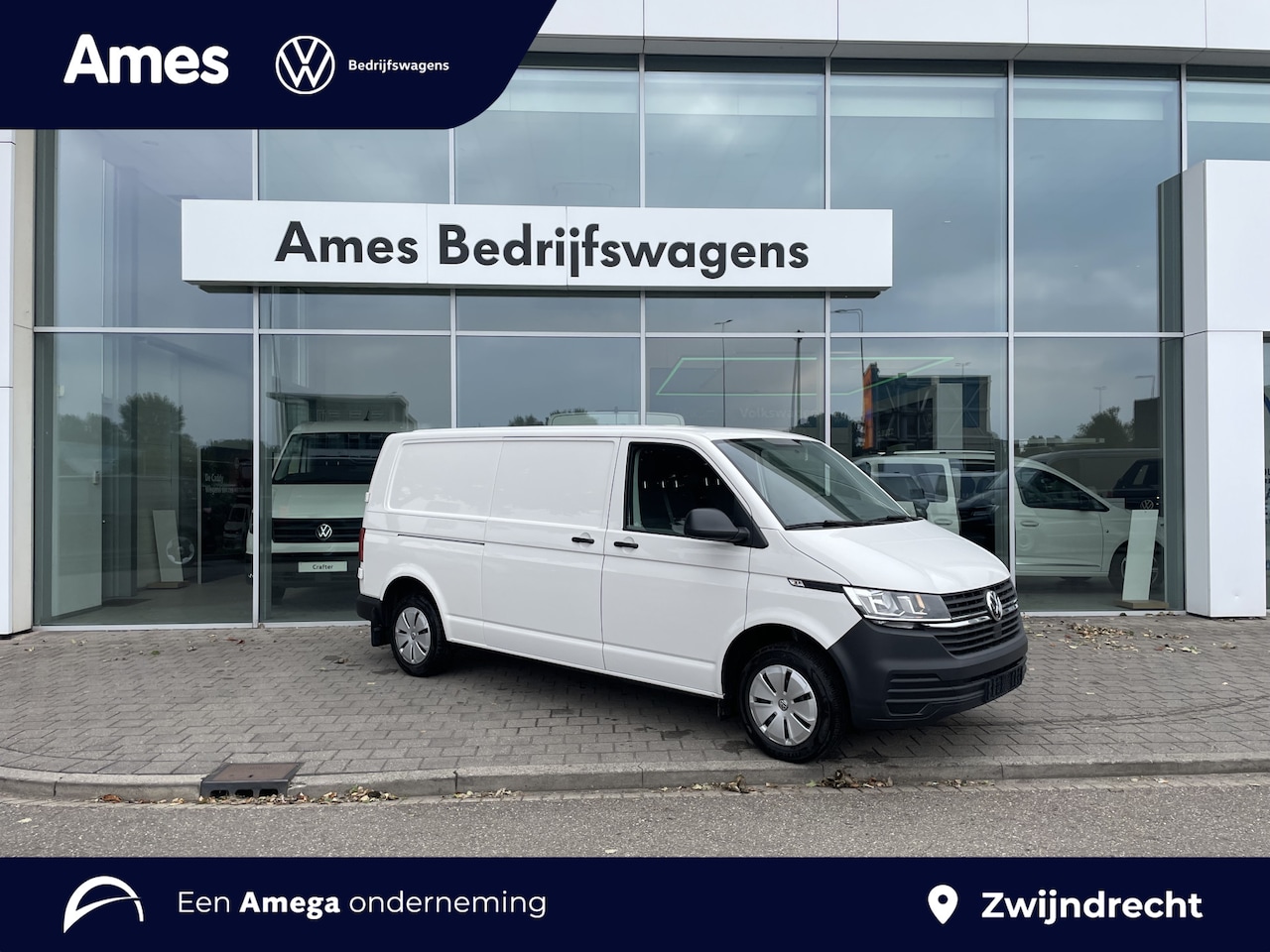 Volkswagen Transporter - 2.0 TDI L2H1 28 110 pk | Bluetooth | Airco | achterdeuren | 3 zits - AutoWereld.nl