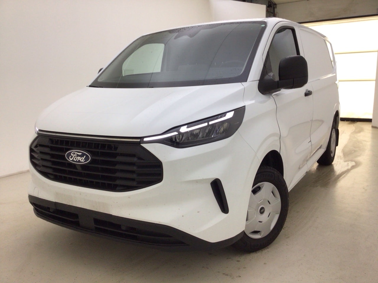 Ford Transit Custom - 320 2.0 136 pk TDCI L1H1 Trend Fab. Gar. t/m 16-09-2028 Camera, Cruise Control, Climate Co - AutoWereld.nl