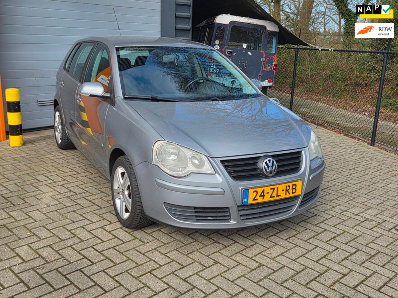 Volkswagen Polo - 1.4-16V Optive 1.4-16V Optive - AutoWereld.nl