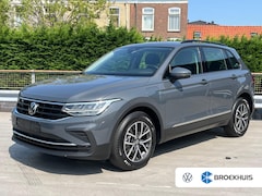 Volkswagen Tiguan - 1.4 eHybrid 245pk Life | ACC | PDC V+A | Navigatie | Apple Carplay | LED verlichting |