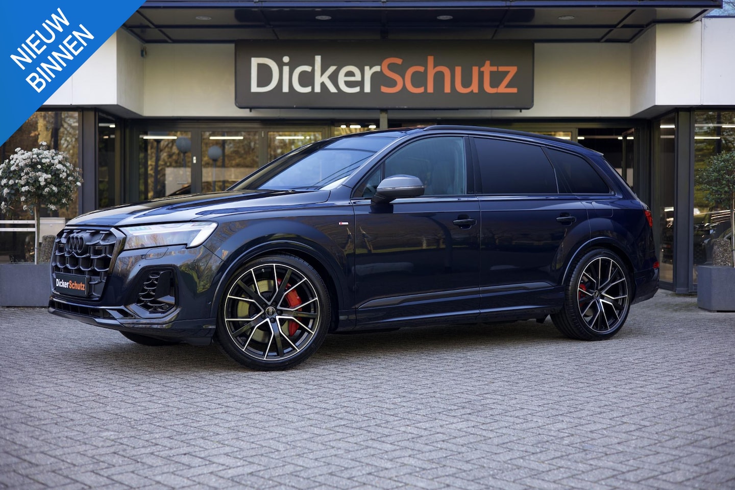 Audi Q7 - 60 TFSIe Competition Vierwielb. | Pano | Massage | Trekhaak - AutoWereld.nl