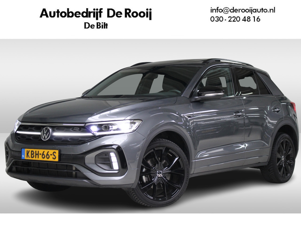 Volkswagen T-Roc - 1.5 TSI R-Line DSG Blackstyle Panoramadak | Camera | 19" Velgen | IQ light | Side Assist | - AutoWereld.nl