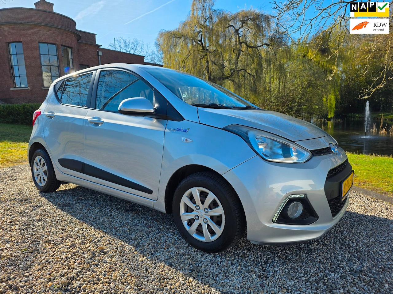 Hyundai i10 - 1.0i i-Motion Comfort Plus 1.0i i-Motion Comfort Plus AIRCO 5-deurs - AutoWereld.nl