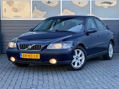Volvo S60 - 2.4 | Trekhaak | Cruise | Navi | Clima