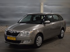 Skoda Fabia Combi - 1.2 TSI Ambition + Airco|Cruise Control|Trekhaak|Dealer Onderhouden|