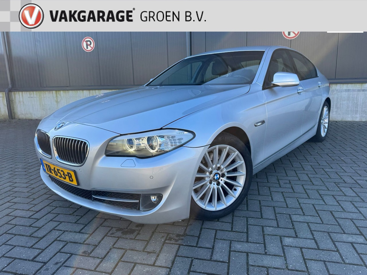 BMW 5-serie - 523i High Executive / climate / cruise / navi / trekhaak / leder / stoelverw. ! - AutoWereld.nl