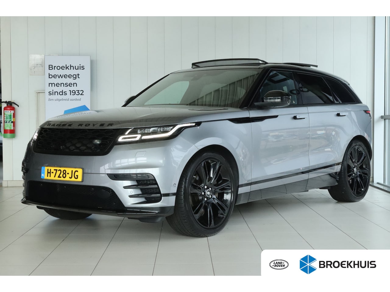 Land Rover Range Rover Velar - 2.0 P300 Turbo AWD R-Dynamic HSE | Adapt. Cruise | Luchtvering | Meridian Surround | Laser - AutoWereld.nl