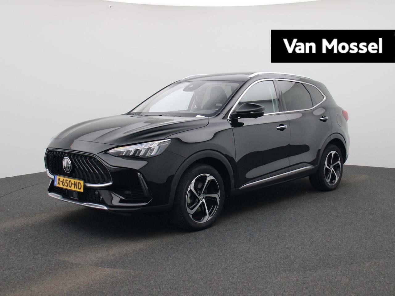 MG EHS - 1.5 TGDI PHEV Aut. Luxury | Panoramadak | Leder | Navi | 360 Camera | Led Sfeerlicht | Ele - AutoWereld.nl