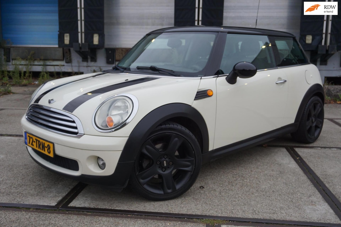MINI Cooper - Mini 1.6 * Airco * Parrot * LM Velgen * - AutoWereld.nl