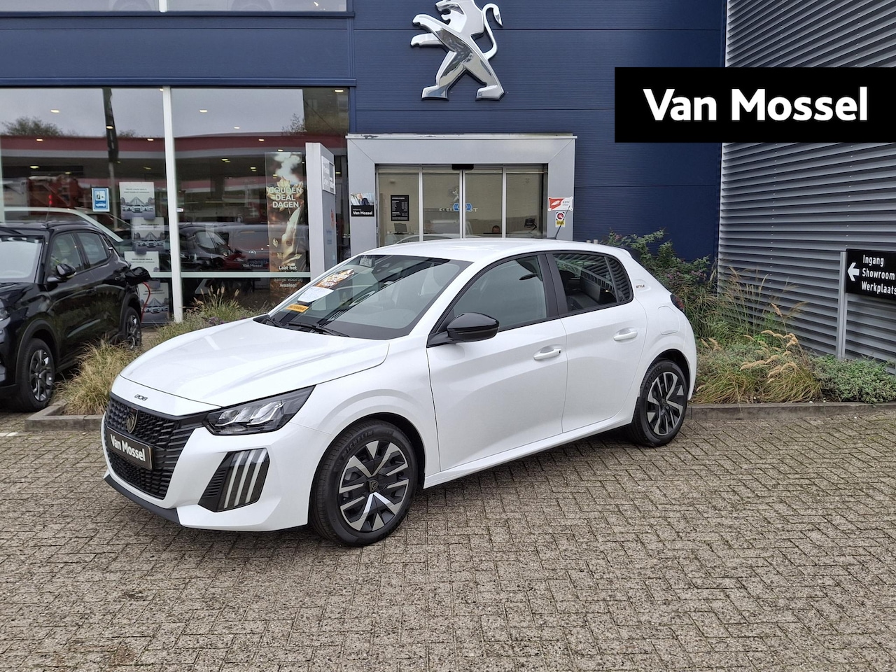 Peugeot 208 - 1.2 Hybrid 110 e-DCS6 Style 1.2 Hybrid 110 e-DCS6 Style - AutoWereld.nl