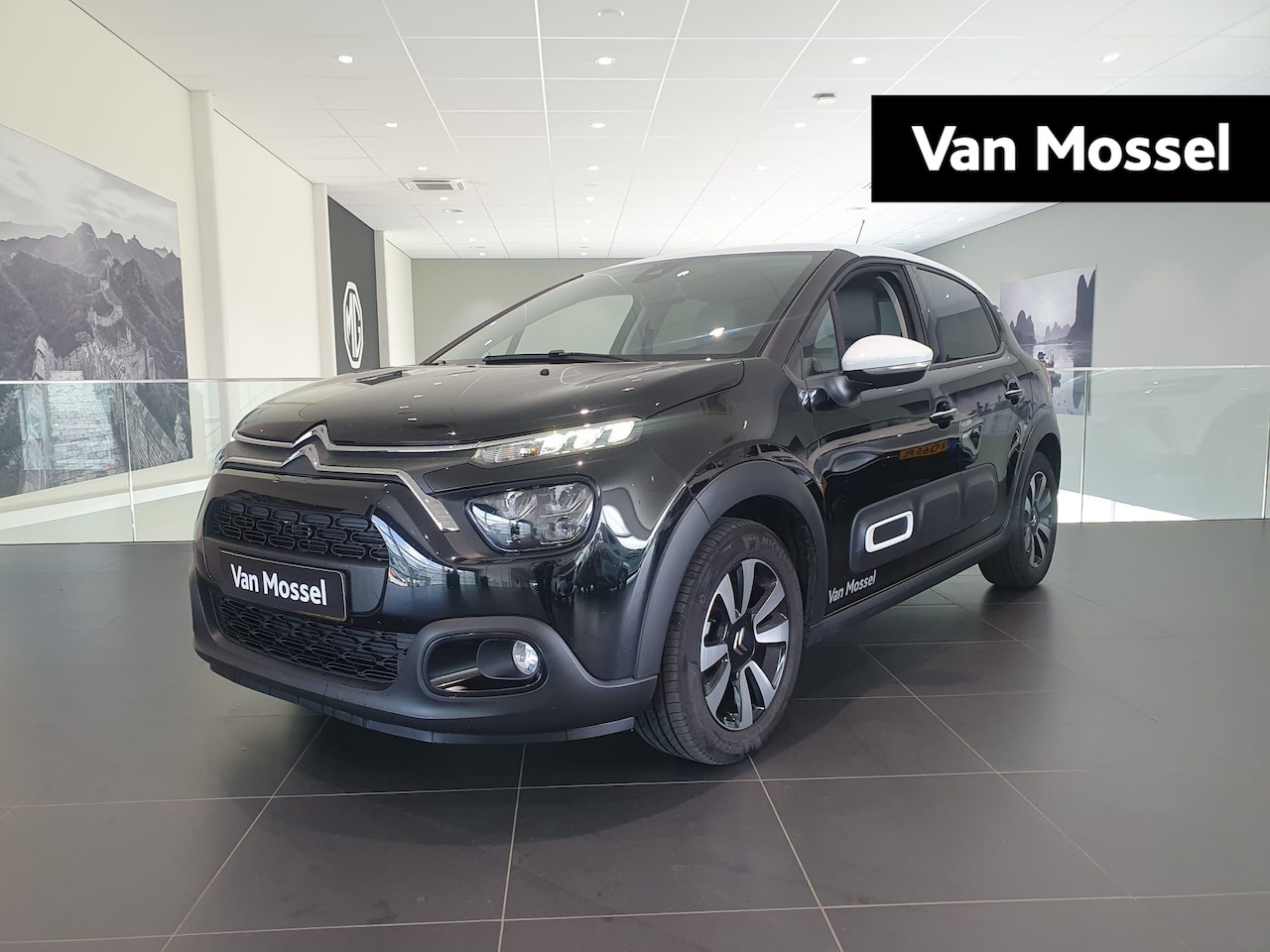 Citroën C3 - Feel Edition | Automaat | Climate Control | Parkeersensoren Achter | Full Map Navigatie | - AutoWereld.nl