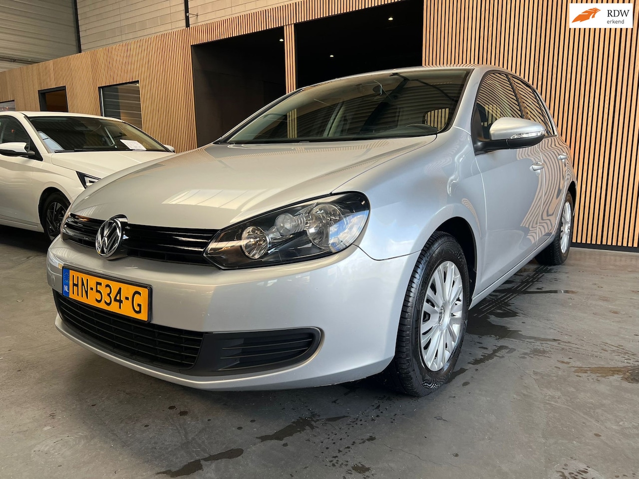 Volkswagen Golf - 1.4 TSI Comfortline Lage kilometerstand - AutoWereld.nl
