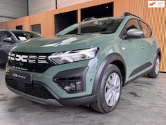 Dacia Sandero Stepway - 1.0 TCe 110 Expression Camera|Carplay|Keyless|Airco|Cruise