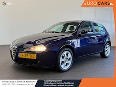 Alfa Romeo 147 - 1.6 T.Spark Veloce Business Lees opmerkingen Lederen bekleding Cruise Control Airco