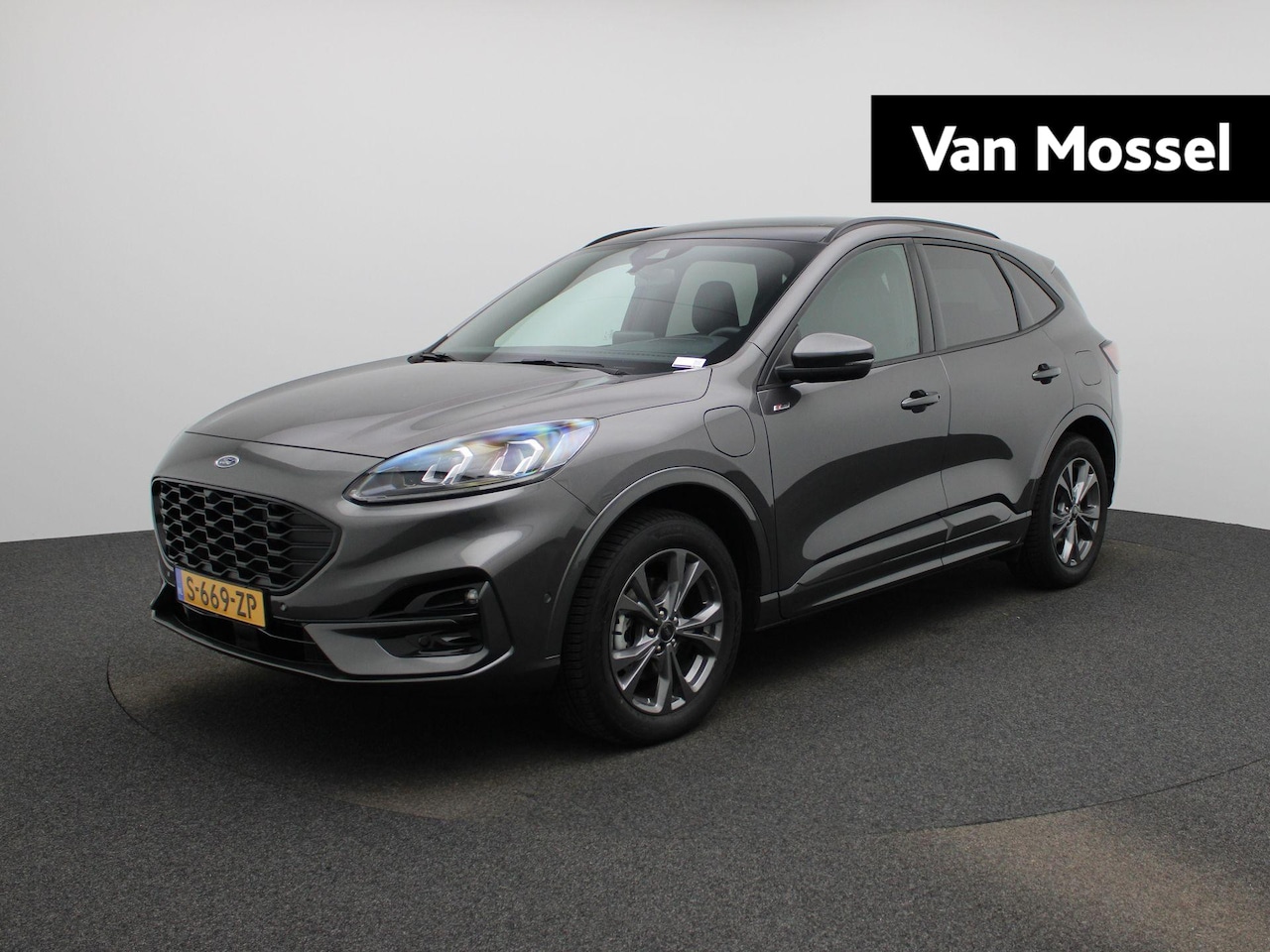 Ford Kuga - 2.5 PHEV ST-Line X | Panoramadak | Trekhaak | Winter Pack | Apple Carplay & Android Auto | - AutoWereld.nl