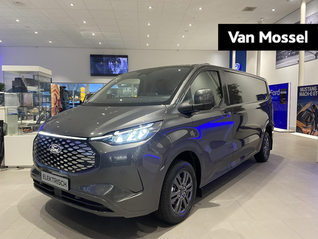 Ford Transit Custom - E-Transit Limited H1, 340 L2 | NIEUW TE BESTELLEN! | KEYLESS ENTRY/START | LAADVLOER BESCH - AutoWereld.nl