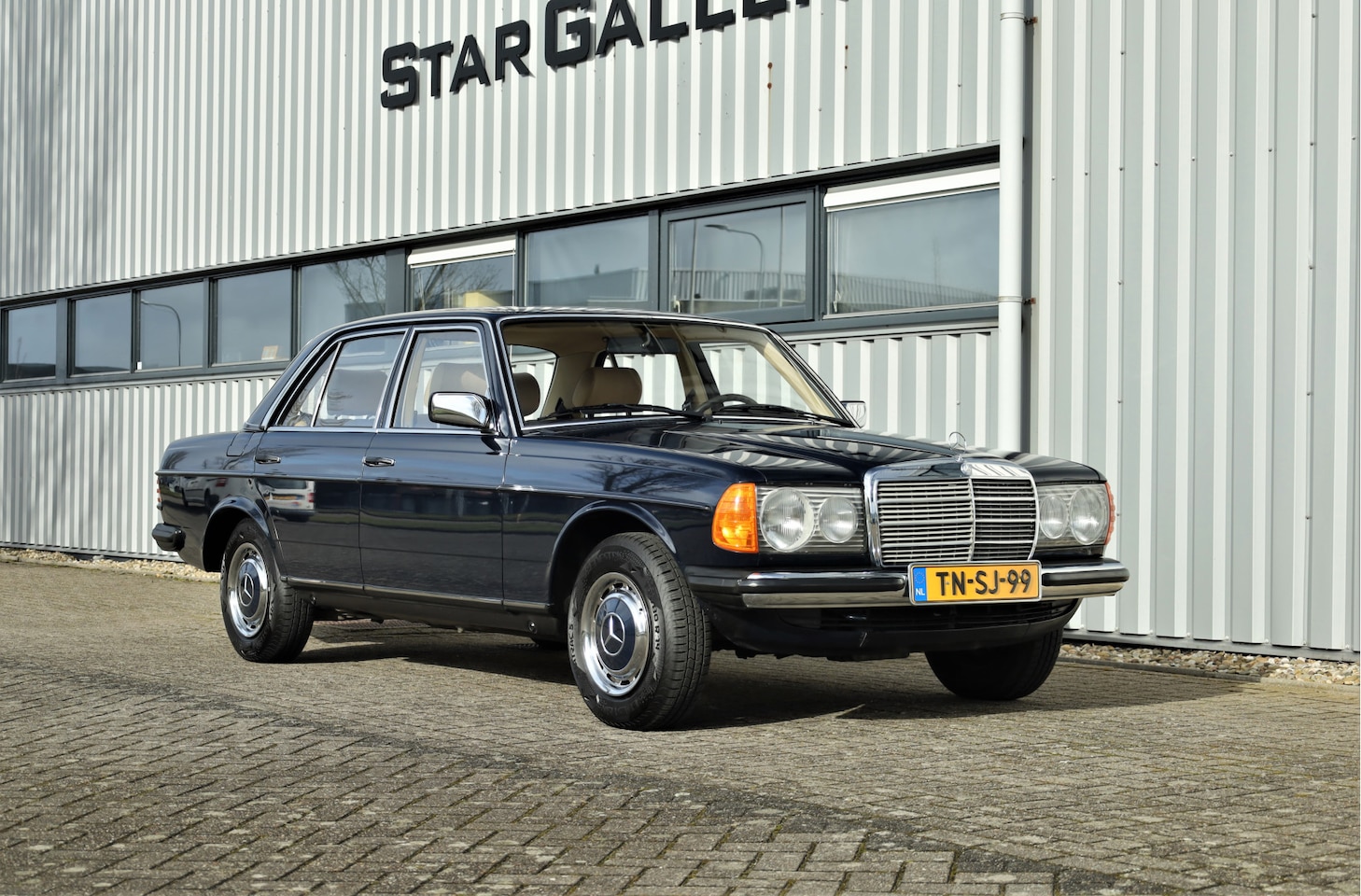 Mercedes-Benz 200-280 (W123) - 230 E 134567km Belastingvrij - AutoWereld.nl