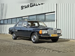 Mercedes-Benz 200-280 (W123) - 230 E 134567km Belastingvrij