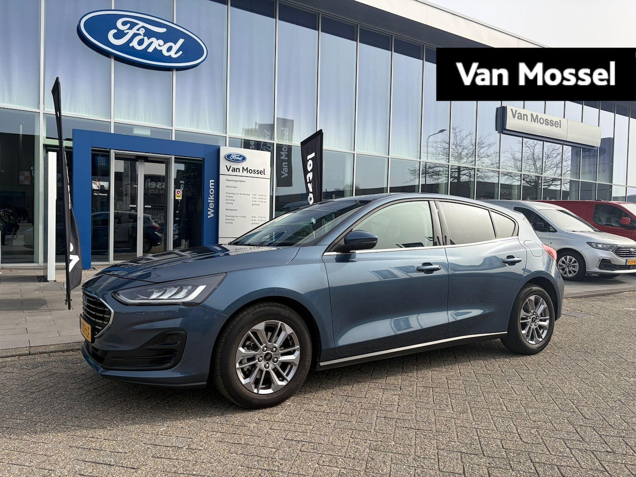 Ford Focus - 1.0 EcoBoost Hybrid Titanium | CARPLAY | PARKEERSENSOREN | WINTER PACK | - AutoWereld.nl