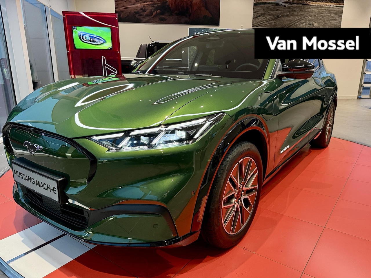 Ford Mustang Mach-E - Premium AWD 75kWh 4x4! | Voorraad | 360 Camera | B&O Geluid | Draadloos Apple Carplay | El - AutoWereld.nl