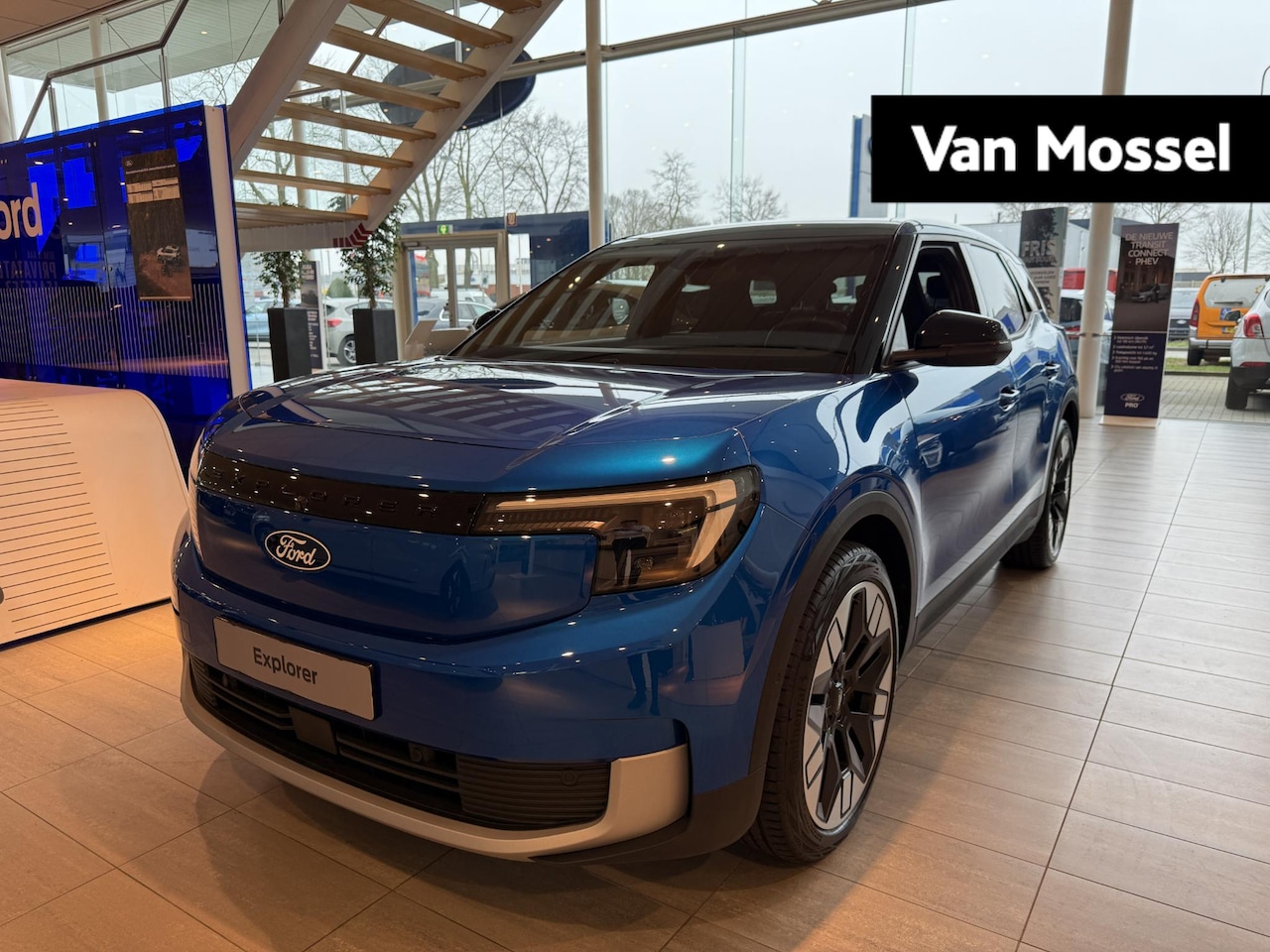 Ford Explorer - Premium Extended Range RWD 77 kWh | €2000 voordeel! | Velgen cadeau! | Voorraadauto | Pano - AutoWereld.nl
