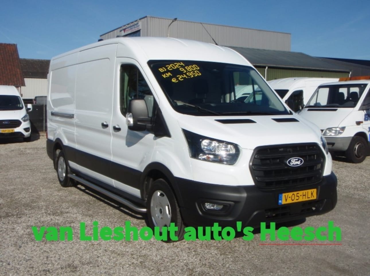 Ford Transit - Trekhaak groot scherm navigatie 9807 km bj 24 - AutoWereld.nl