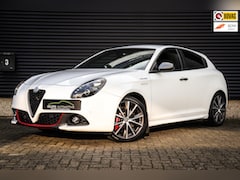 Alfa Romeo Giulietta - 1.750 Turbo Veloce | Clima | Cruise | Navi | Xenon | Sportstoelen | Leder/Alcantara |