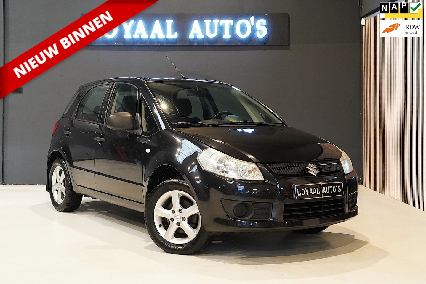 Suzuki SX4 - 1.5 Base | APK | NAP | TREKHAAK. - AutoWereld.nl