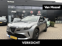 Alfa Romeo Junior - 1.2 Turbo 145pk Hybrid Ibrida | Apple carplay/Android Auto | Parkeersensoren | Cruise Cont