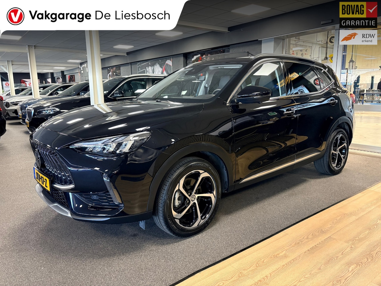 MG EHS - 1.5 TGDI Luxury PHEV facelift / automaat / 360camera / Leder/ carplay / Panorama-dak - AutoWereld.nl