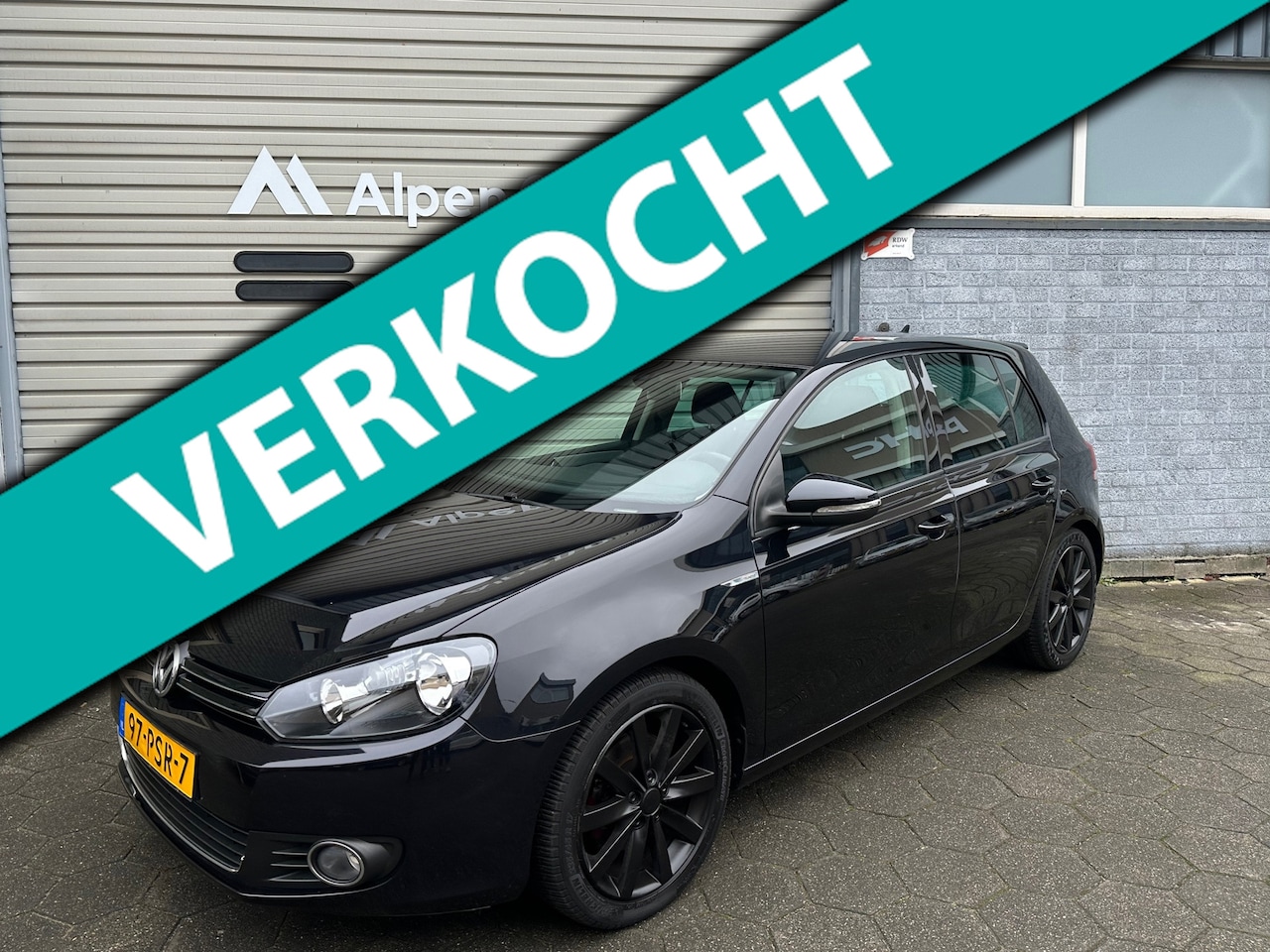 Volkswagen Golf - 1.4 TSI Highline Cruise controle / AC / NAVI / NAP / LMV / Trekhaak - AutoWereld.nl