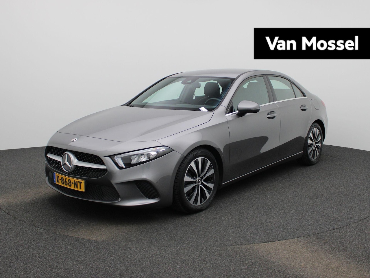 Mercedes-Benz A-klasse - 180 | Apple/Android Play | Camera | Cruise | DAB | Keyless | LED | 12 Maand BOVAG Garantie - AutoWereld.nl