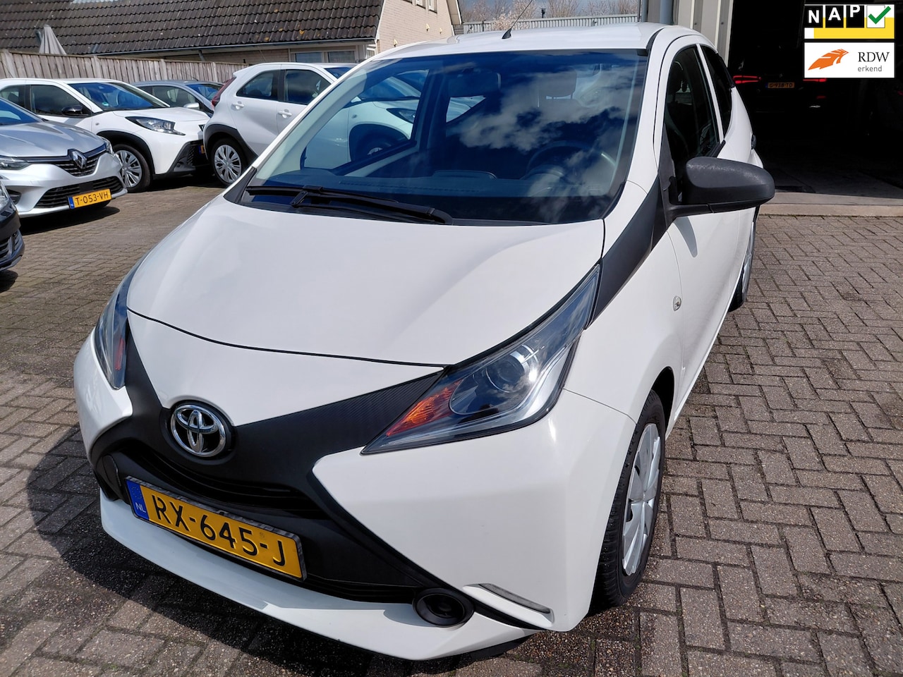 Toyota Aygo - 1.0 VVT-i x-fun 1.0 VVT-i x-fun - AutoWereld.nl