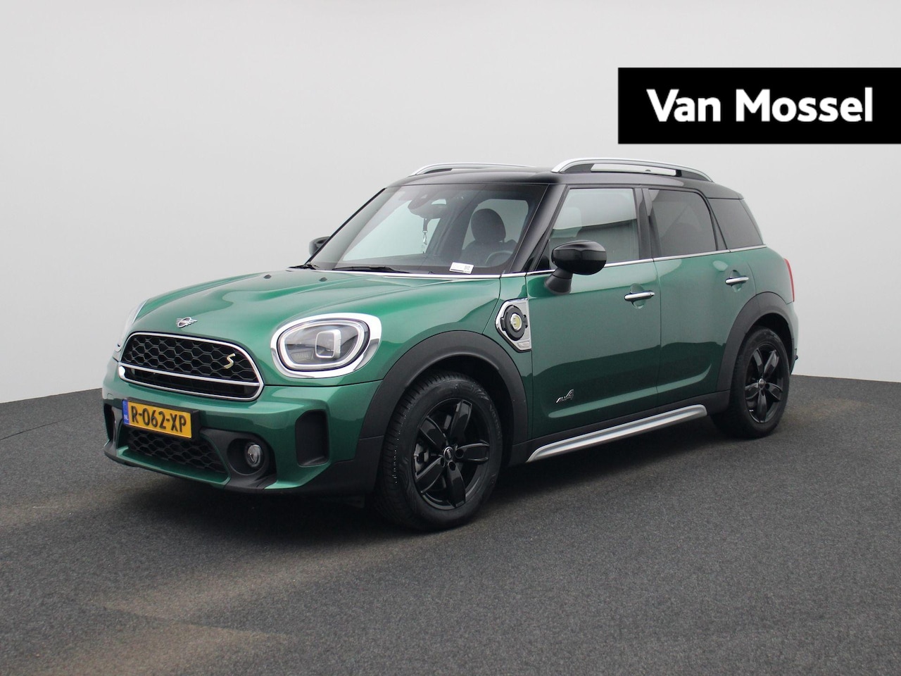 MINI Countryman - Mini 1.5 Cooper S E ALL4 Classic | PLUG-IN | CAMERA | NAVIGATIE | STOELVERWARMING | BRITIS - AutoWereld.nl