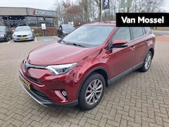Toyota RAV4 - 2.5 Hybrid AWD Team D | LEER | CAMERA | NAVIGATIE | TREKHAAK | STOEL-STUURWIELVERWARMING |