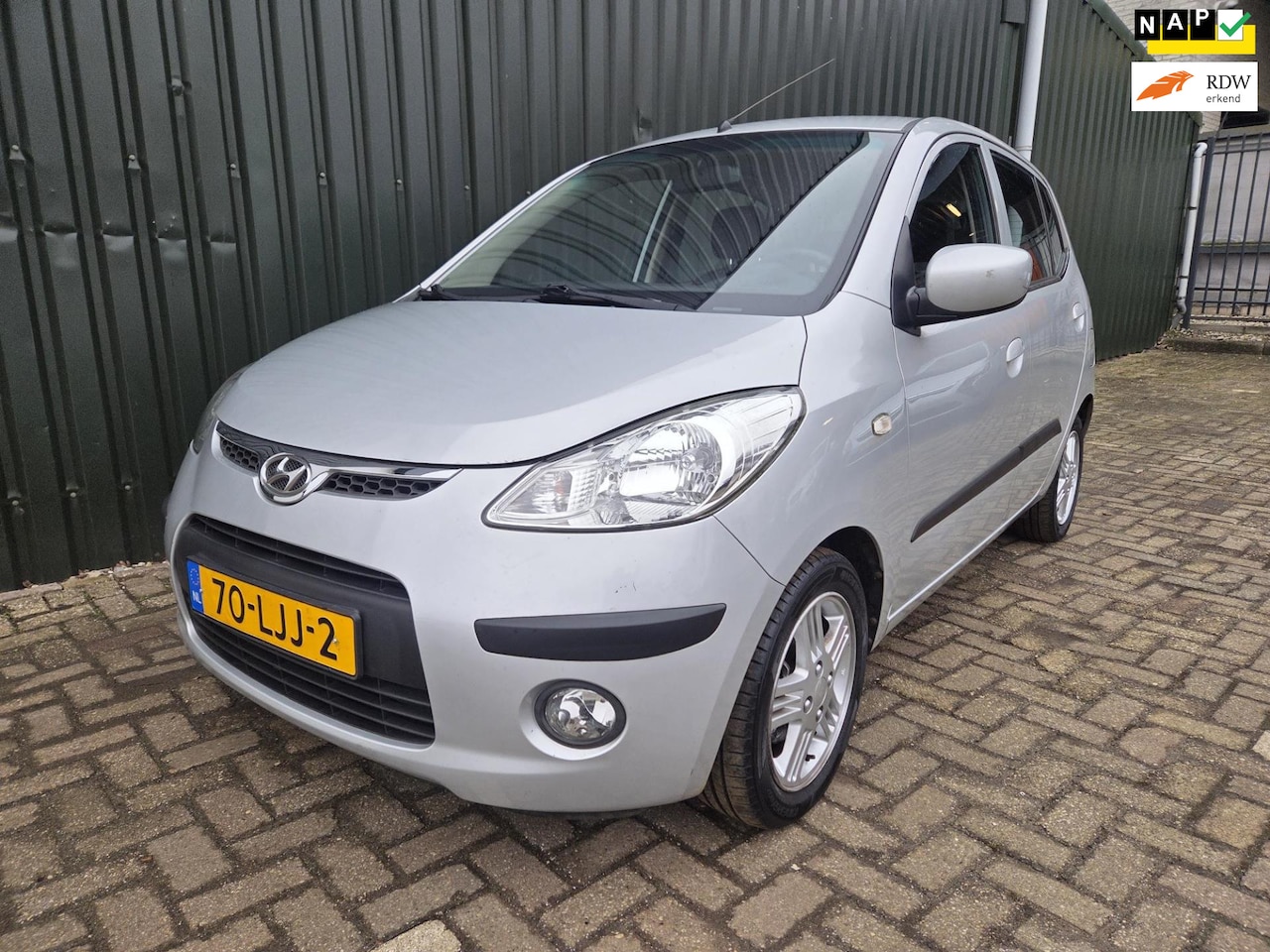Hyundai i10 - 1.1 Dynamic XL AIRCO 4 Cylinder - AutoWereld.nl