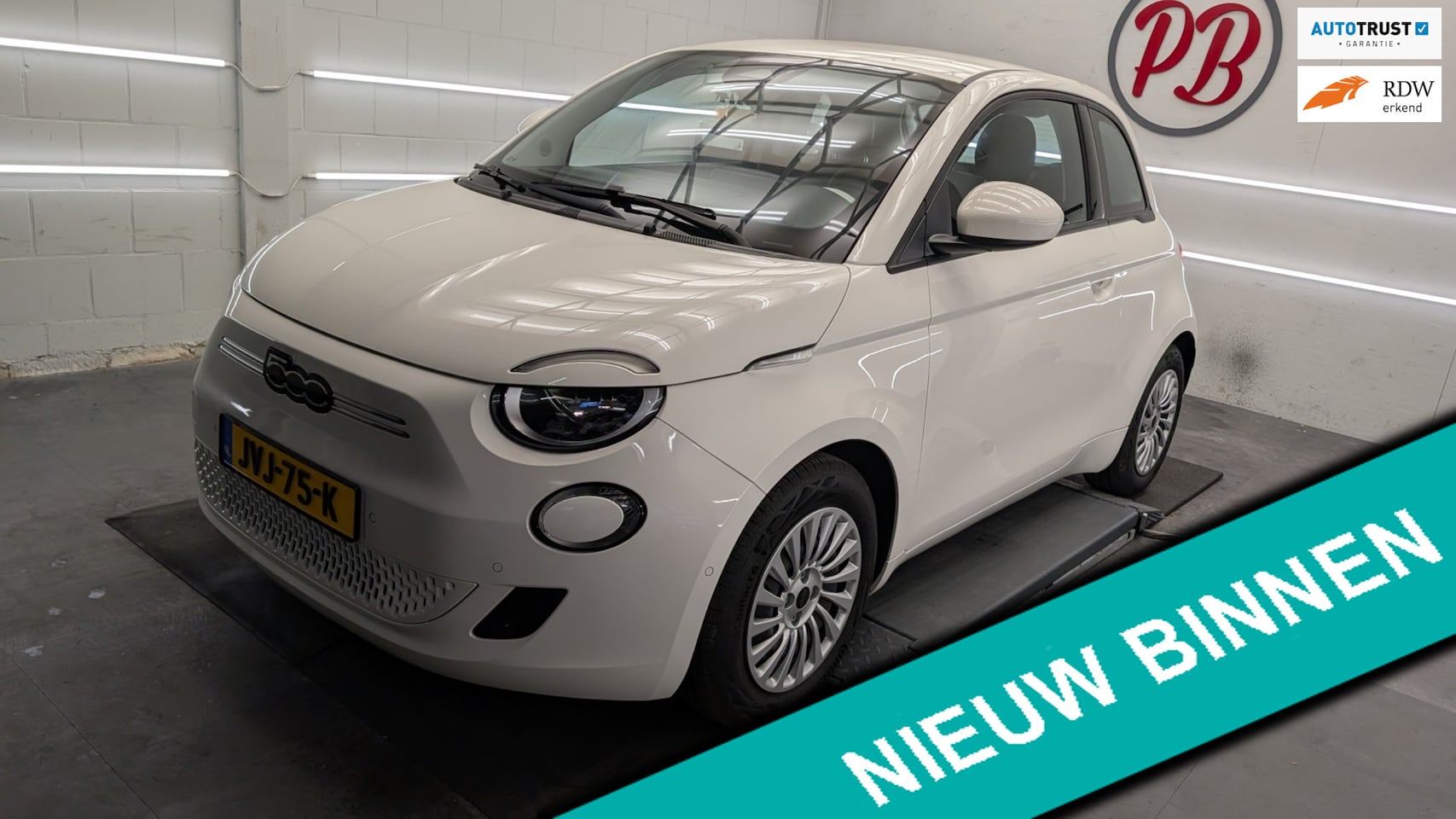 Fiat 500e - 3+1 La Prima 42 kWh | 2024 | 750km | JBL | Camera - AutoWereld.nl