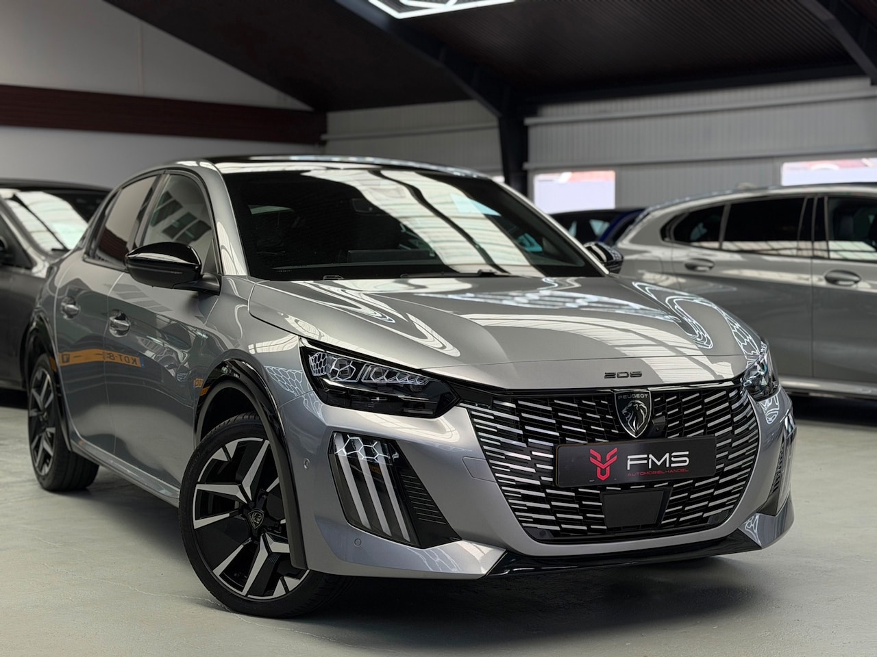 Peugeot 208 - Hybrid 136 e-DCS6 GT Premium Panorama - AutoWereld.nl