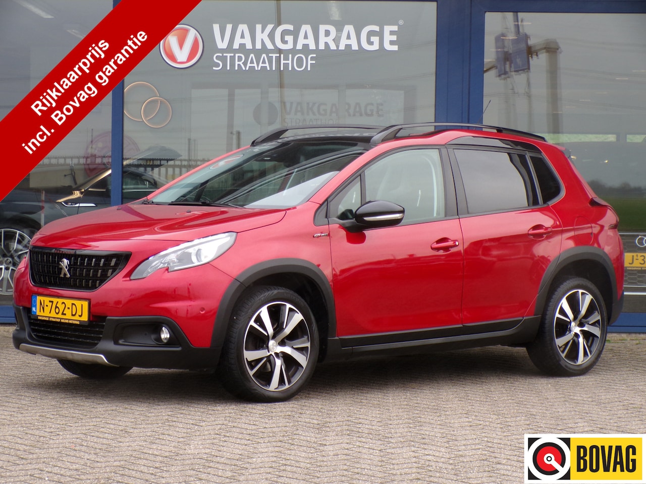 Peugeot 2008 - 1.2 GT-Line, Automaat / Carplay + Android Auto / Camera + Sensoren / Panoramadak / Climate - AutoWereld.nl