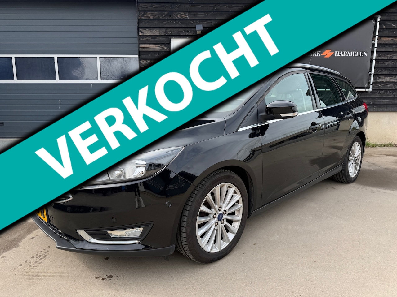 Ford Focus Wagon - 1.0 Titanium Keyless Cruise Airco Navi - AutoWereld.nl