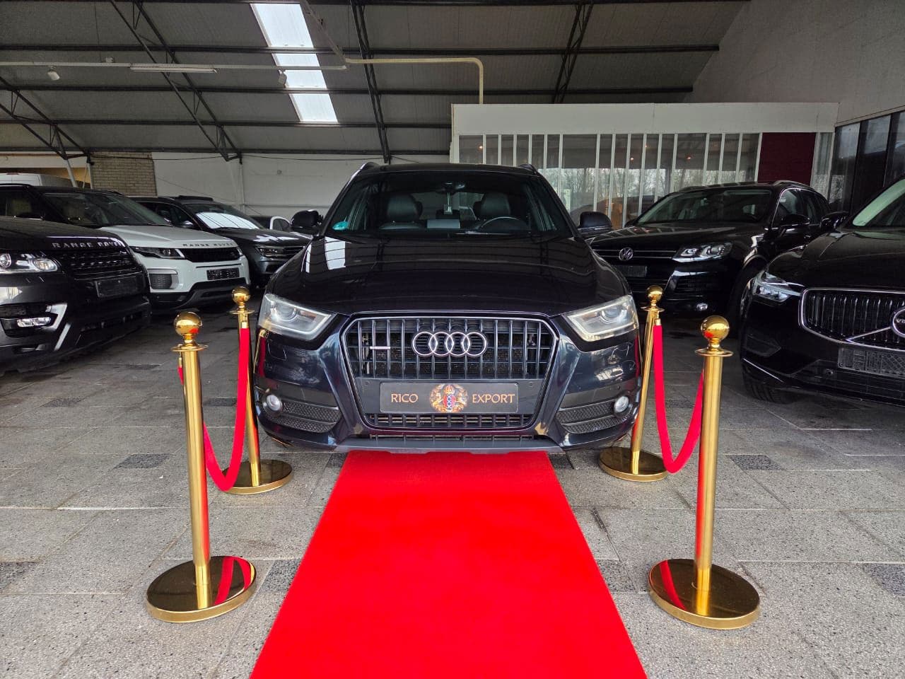 Audi Q3 - SQ3 2.0 TURBO 4x4 Unique Interior! - AutoWereld.nl