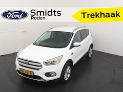 Ford Kuga - 1.5 120PK EcoBoost Titanium | Half leder | Trekhaak | 1.800KG | Winter pack | PDC | Naviga