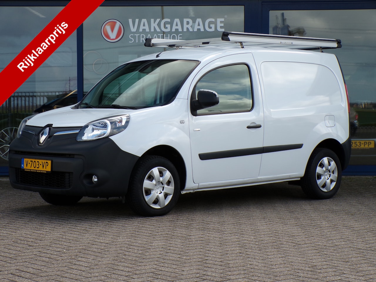 Renault Kangoo - Z.E. incl. Accu / Airco / Cruise control / Bluetooth / Imperiaal / Camera + Parkeersensore - AutoWereld.nl
