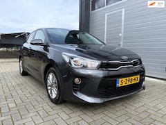 Kia Rio - 1.4 DynamicLine Aut. - Navigatie - Achteruitrijcamera - Cruise Control - Climate Control