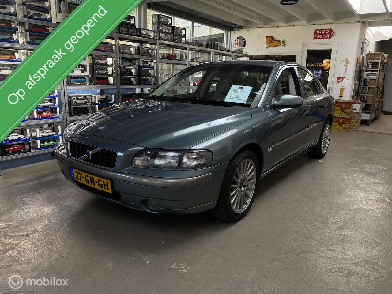 Volvo S60 Cross Country - 2.4T 200pk Automaat | Cc | Airco | Trekhaak | - AutoWereld.nl