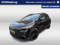 Audi Q4 e-tron - 50 quattro Launch edition S Competition 77 kWh / Dinamica Leder / Stoelverwarming / 21 Inc