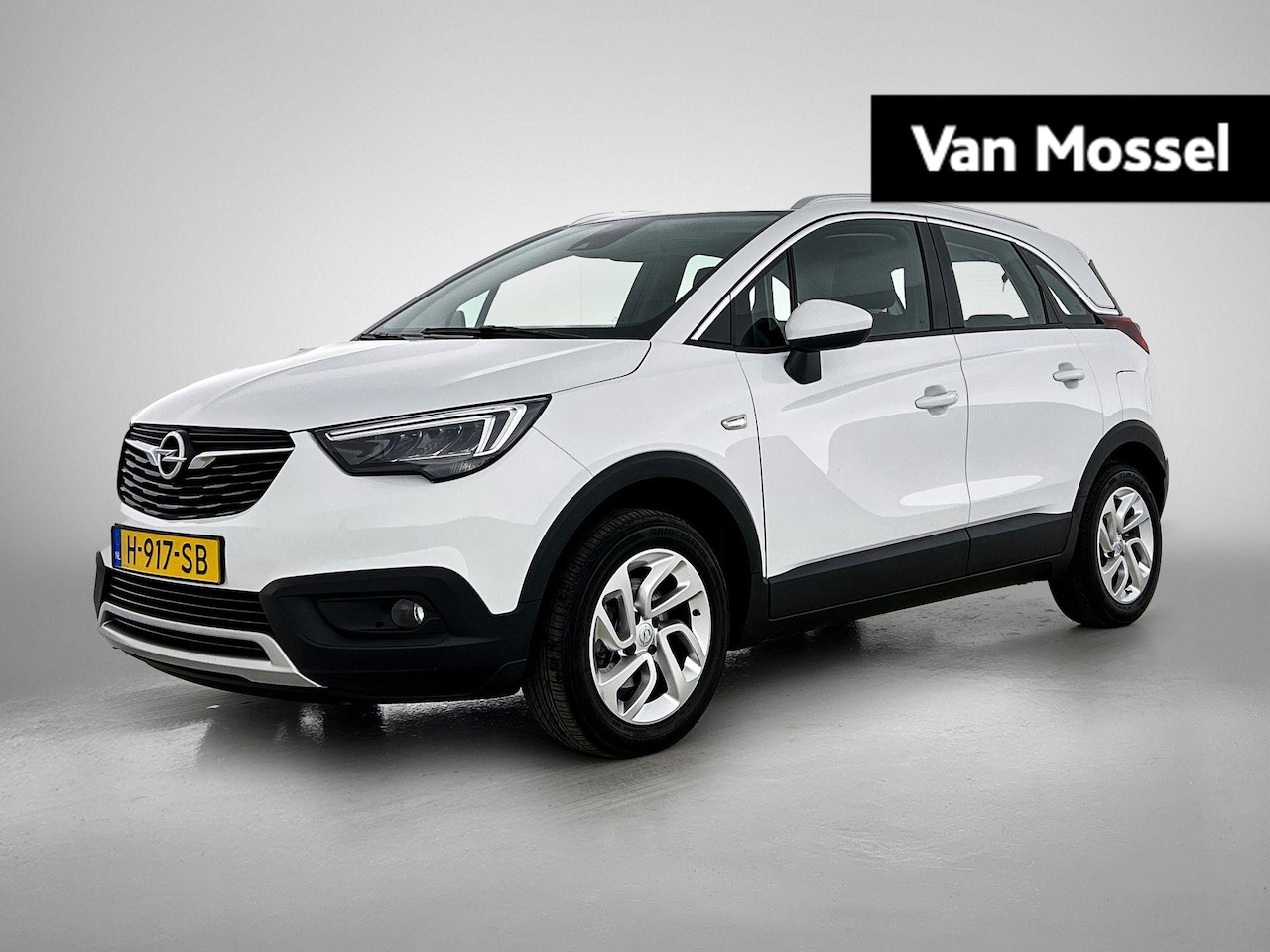 Opel Crossland X - 1.2 Turbo Innovation | 110pk | Navigatie | 48.000km! | Trekhaak | - AutoWereld.nl