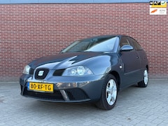 SEAT Ibiza - 1.4-16V Trendstyle / Nap / Airco / Cruise / Trekhaak