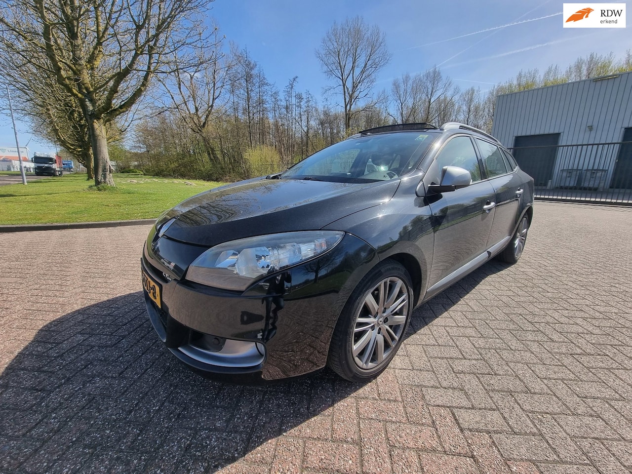 Renault Mégane Estate - 1.4 TCe GT-Line PANODAK TREKHAAK HALFLEDER PARKEERSENSOR CLIMA NAVI - AutoWereld.nl